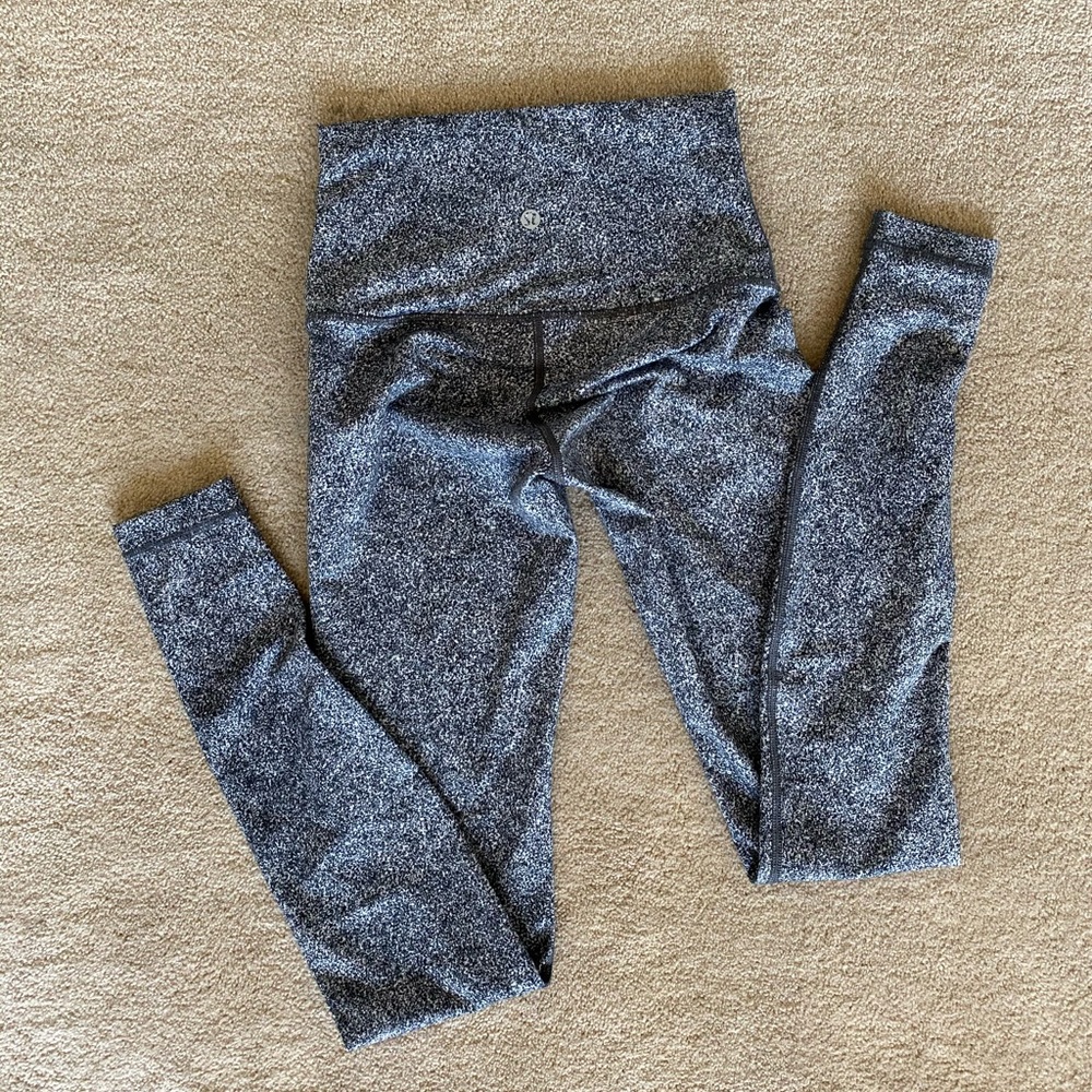 Lululemon size 4 crops